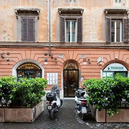 Magical In Trastevere *